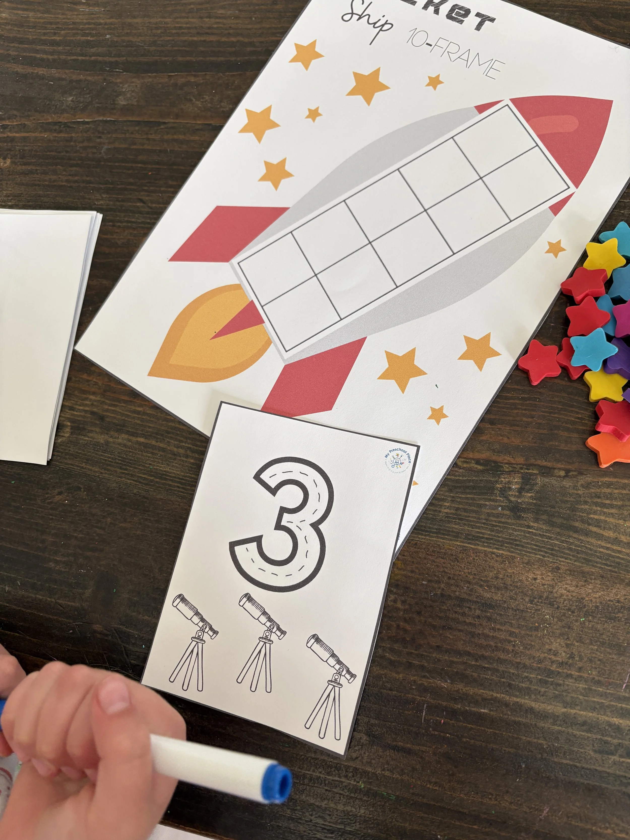 rocket ship 10 fram 6.JPG