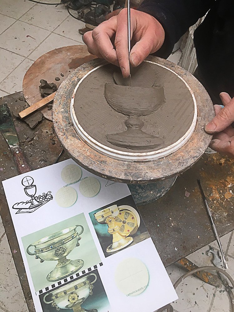 Sculpting the central section of the cross