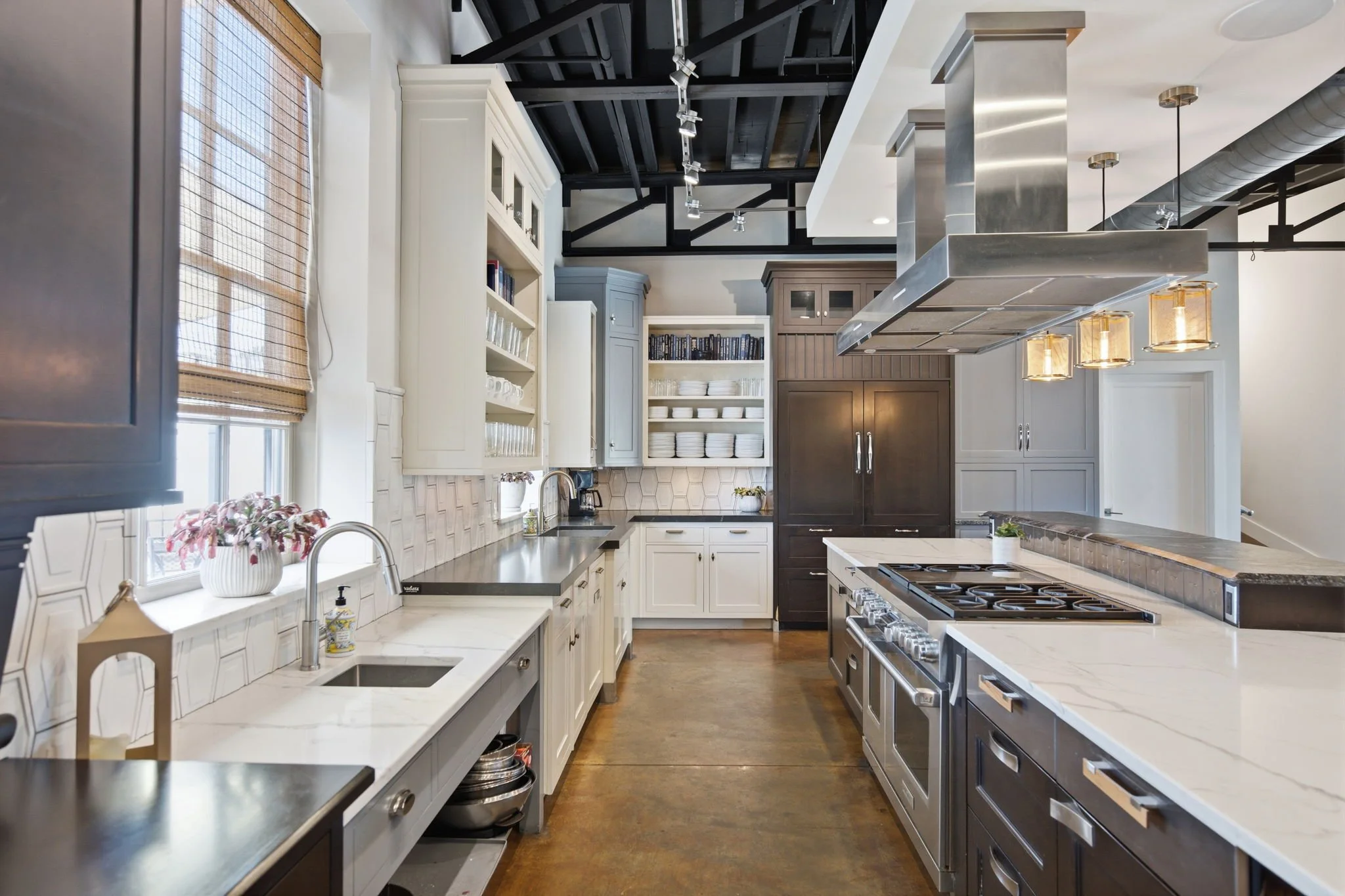 9-web-or-mls-7813 Ted Gregory Ln-16.jpg