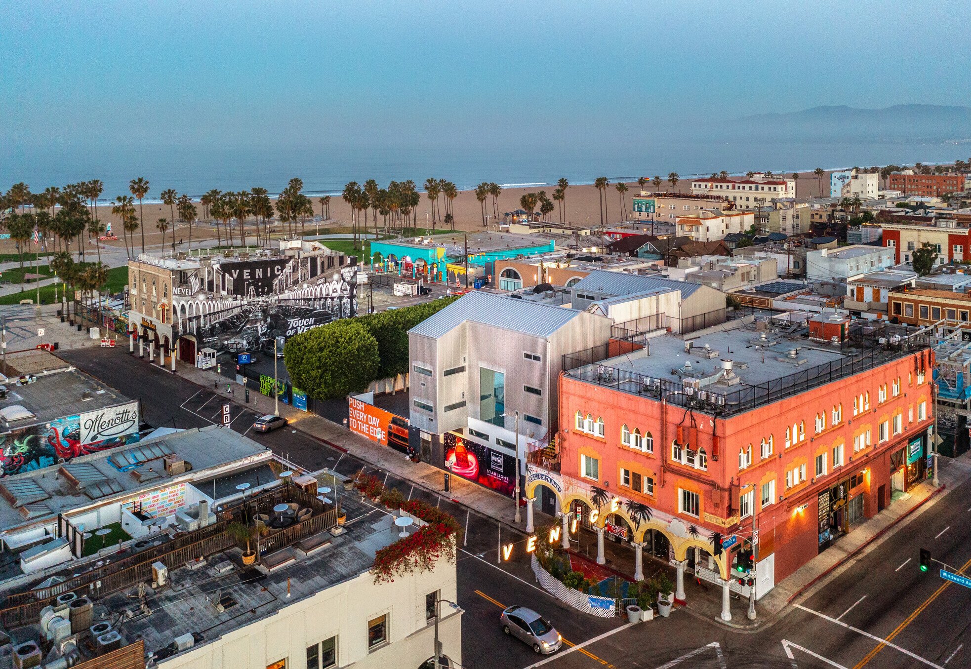 57-69-Windward-Ave-Venice-CA-Exterior-7-LargeHighDefinition.jpeg