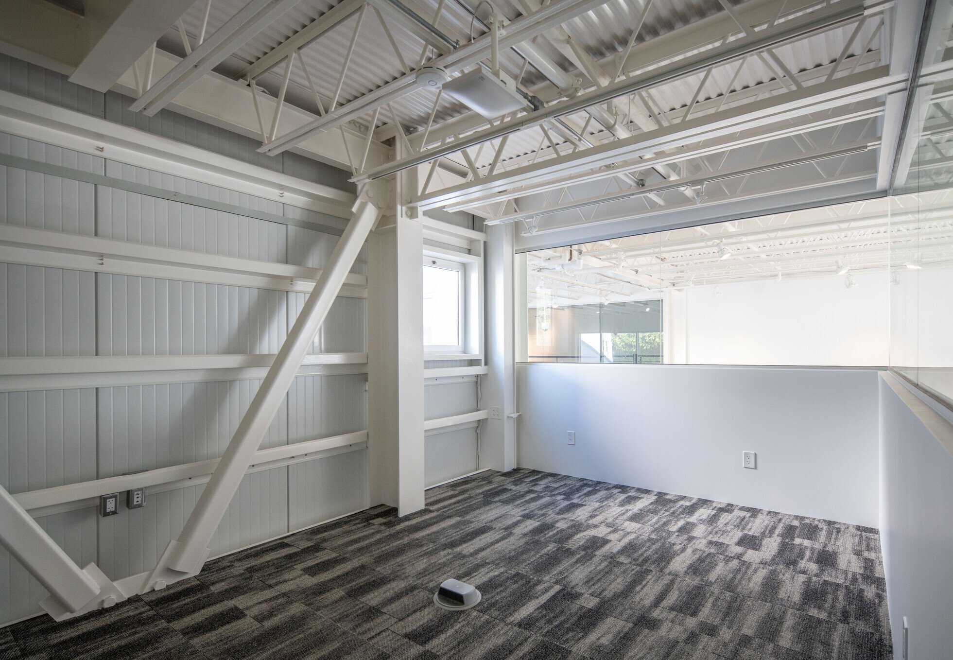 57-69-Windward-Ave-Venice-CA-Office-18-LargeHighDefinition.jpeg