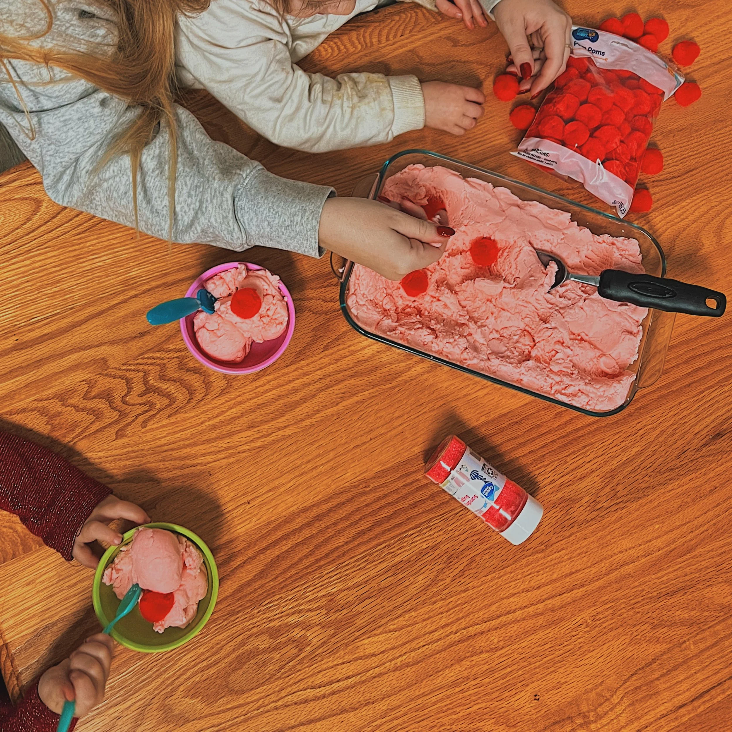 5 Taste-Safe Valentine’s Day Sensory Bins for Babies &amp; Toddlers (Messy, Sweet, and Safe)