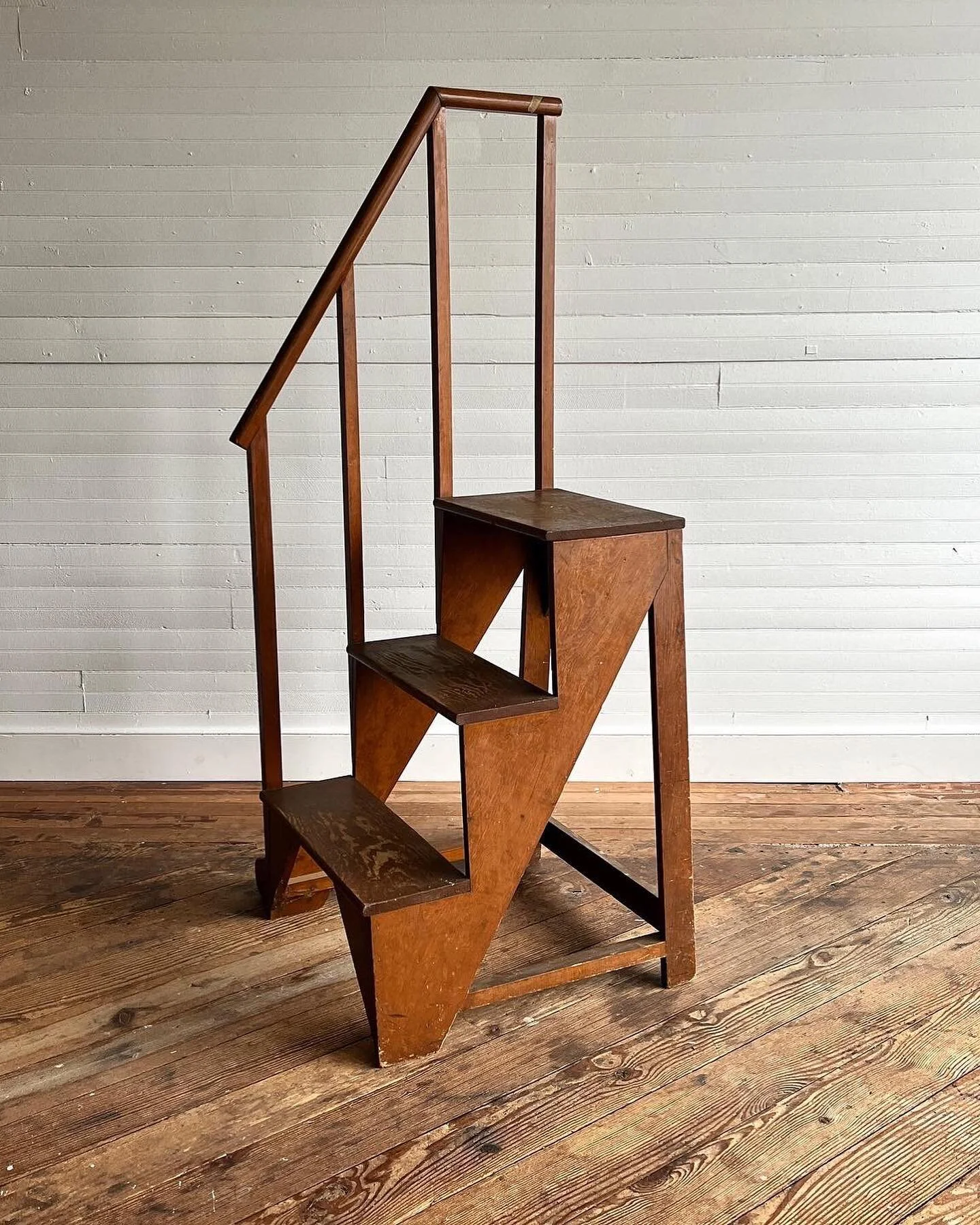 On Sale!

Vintage Library Steps. Worn in all the right spots.
.
64&rdquo; tall x 28.5&rdquo; wide x 25&rdquo; deep. 

Was $650
NOW $485
.
.
.
.
.
.
.
.
.
#librarysteps #librarystyle #librarystairs #farmhouse