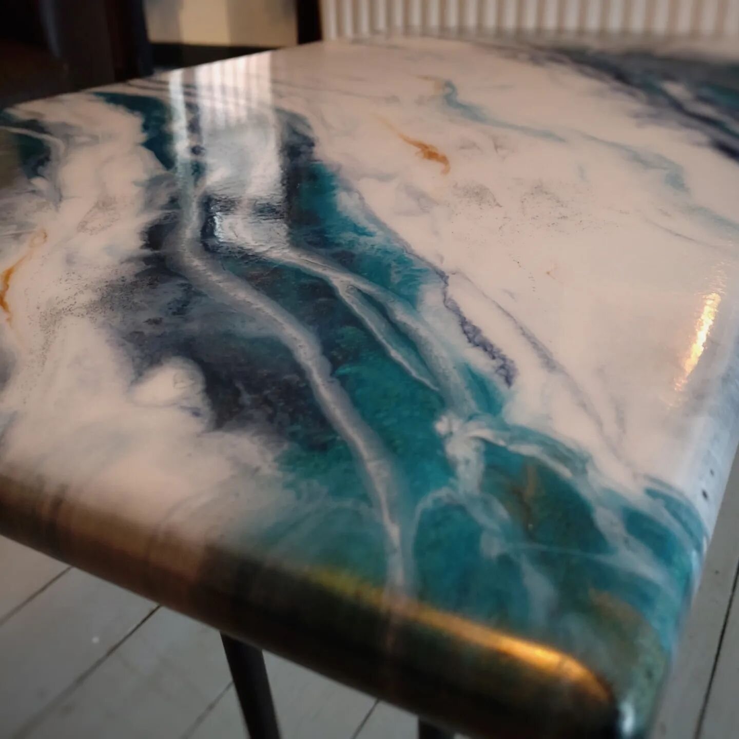 Teal Marble Effect table for the recent Facebook competition winner 

Tag someone who loves the colour Teal 

Thank you all for your support in my mission to create timeless functional art

Next up is an industrial copper work desk 
Happy New Year 🫶