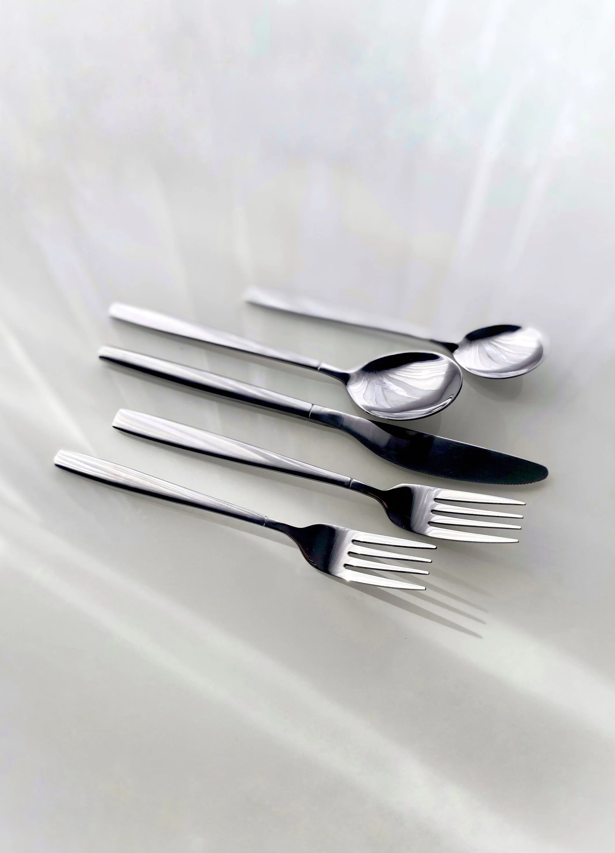 Classic Silver 5-Piece Set 
Quantity: 80 sets 
25¢ per utensil | $1 full set