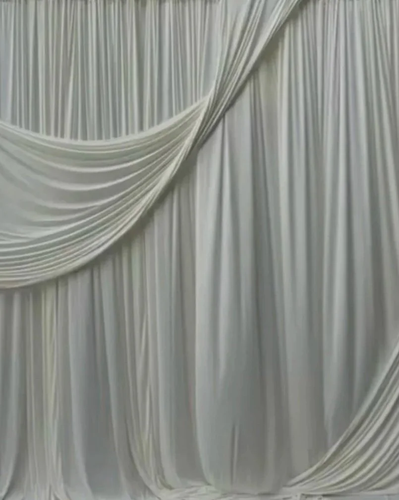 Ivory Draping 
Quantity: 24 
$2 