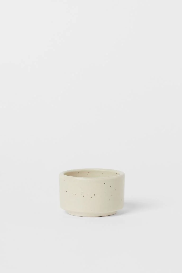Ceramic Tea Light Holder 
Quantity: 2 
25¢ each