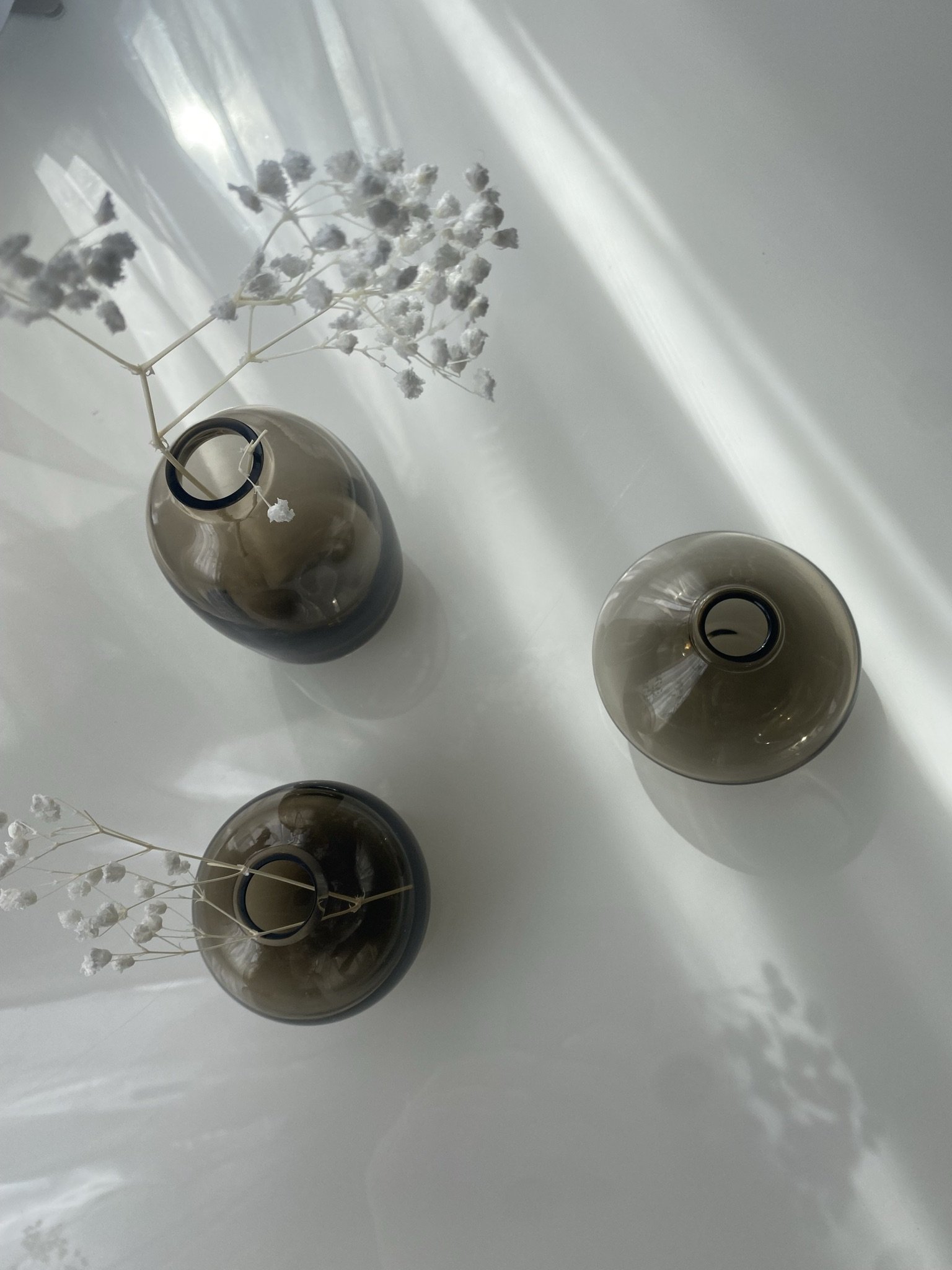 Smoke Brown Glass Bud Vase 
Quantity: 24 mini | 10 medium 
50-75¢ each