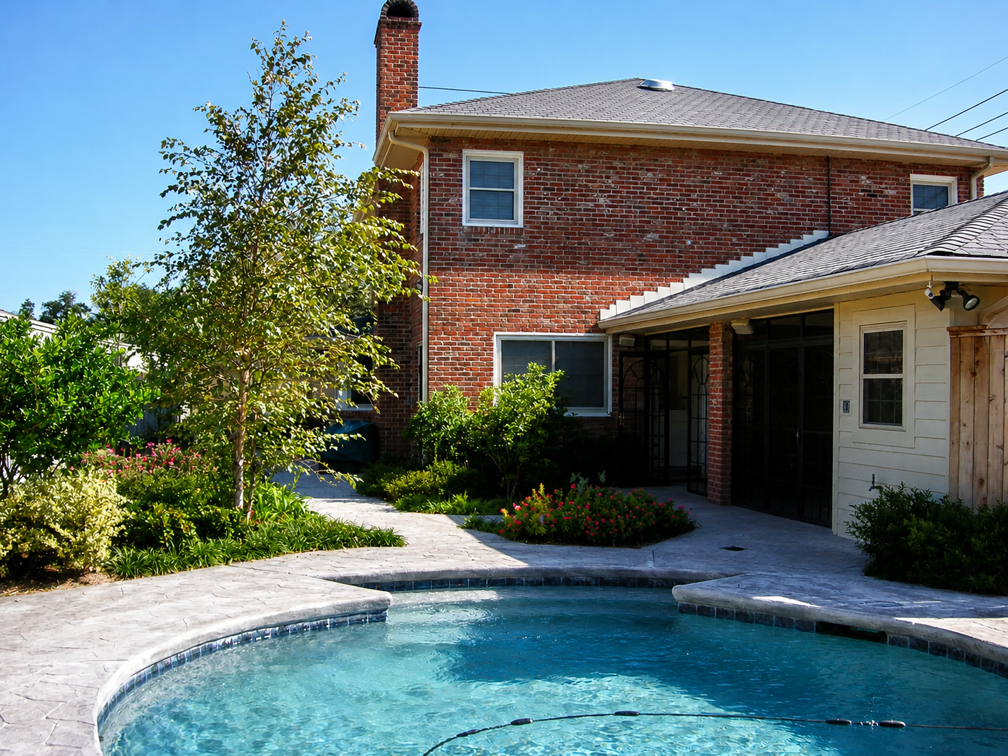 Nevue Residence landscape and pool