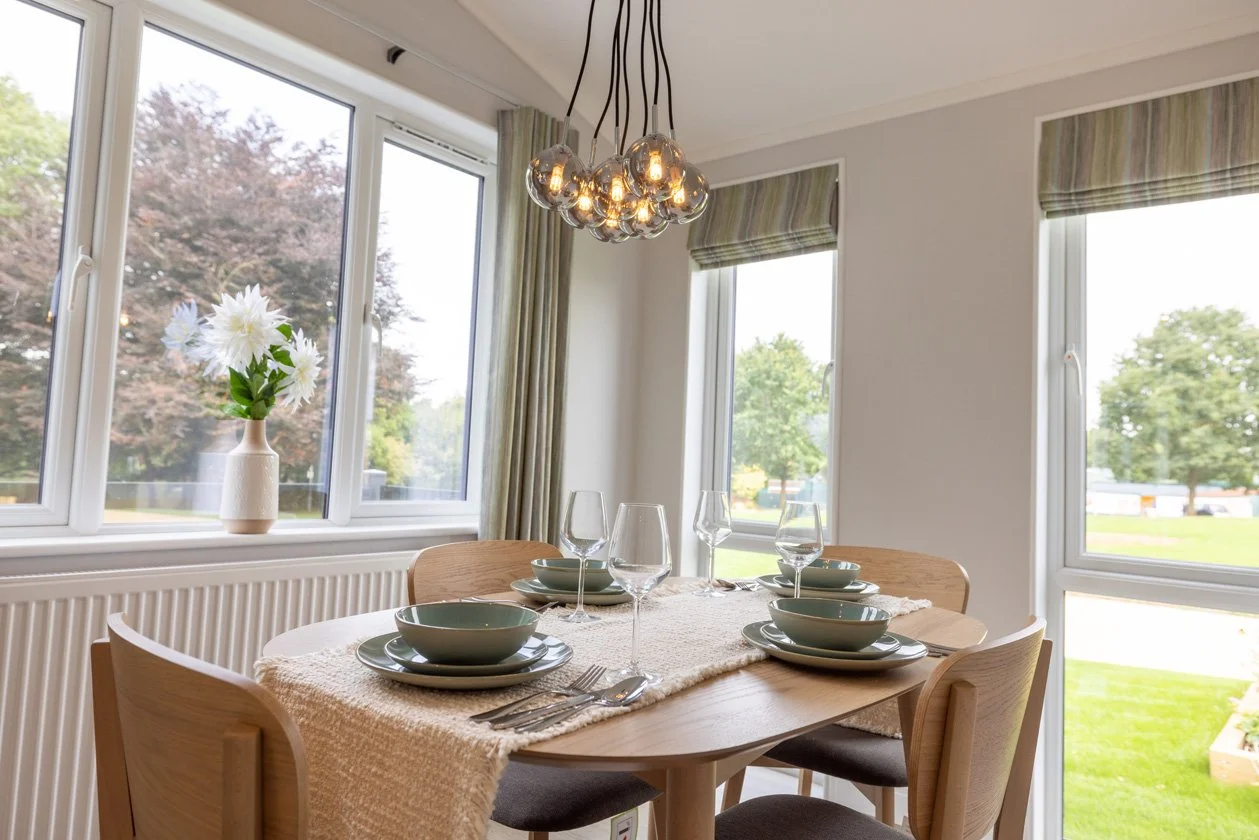 Harbur_Overstone Dining area2.jpg
