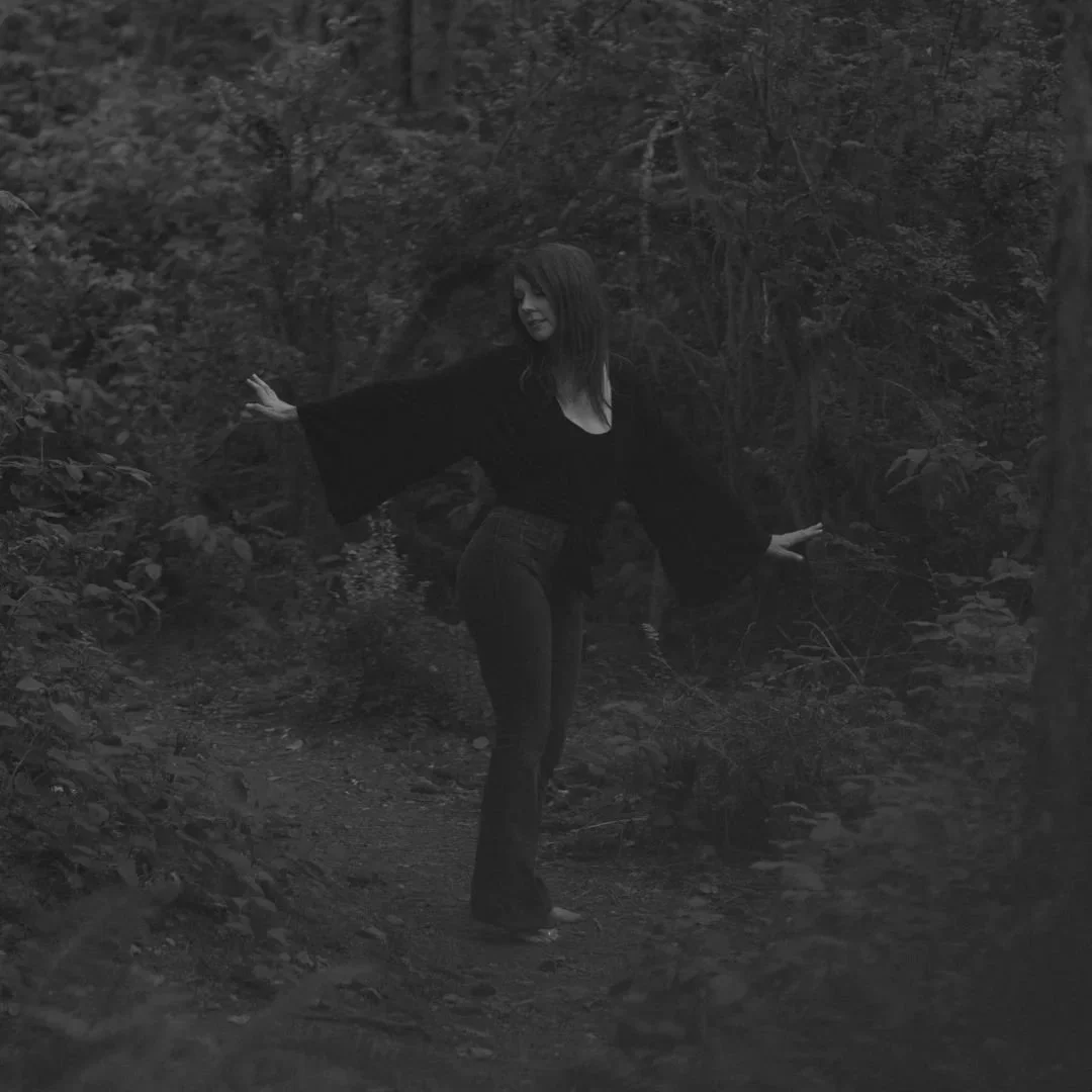 Samhain blessings and new moon in Scorpio witches, ghouls, and ghosts!

I hope you find time in the dark to connect with your magic and your ancestors on this special night through tomorrow. The spirits walk among us so pay close attention to any sma