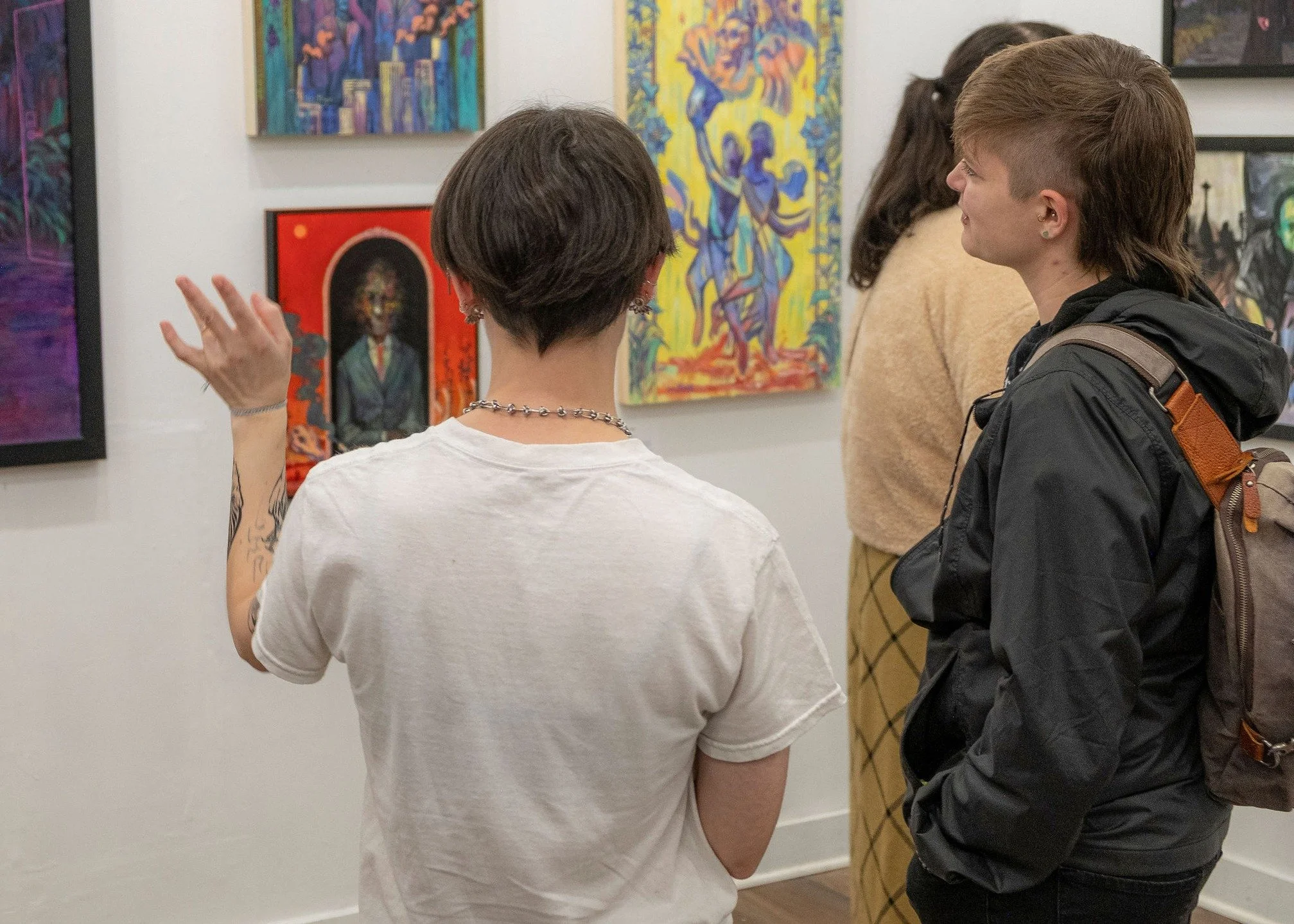 Congratulations to @colorofthevoid on the opening reception for The Ties That Bind during the @belltownartwalk last Friday! The collection is beautiful, and the event had an overwhelming number of admirers. On view through January 3rd! Stop by on Fri