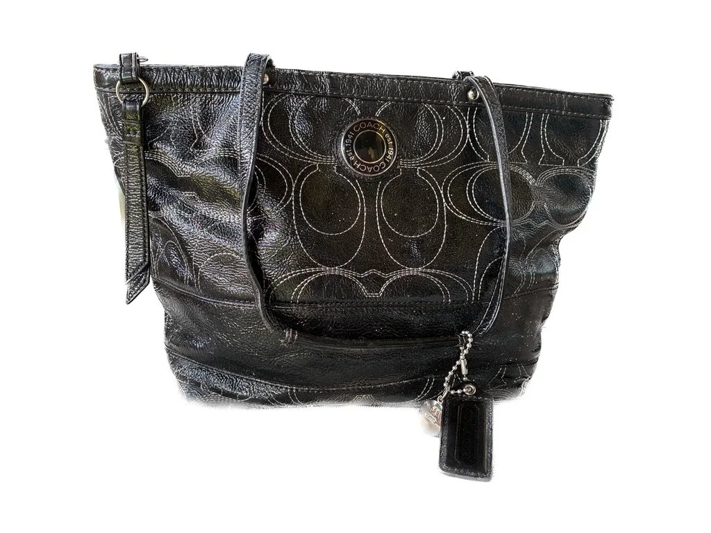 Coach, Coach Tote, Black Patent Leather, Signature C, Stitched Tote, Shoulder Bag, Y2K Coach, Coach F19198, Leather Purse, Black Tote Bag, Contrast Stitch, Coach Hangtag, Designer Tote