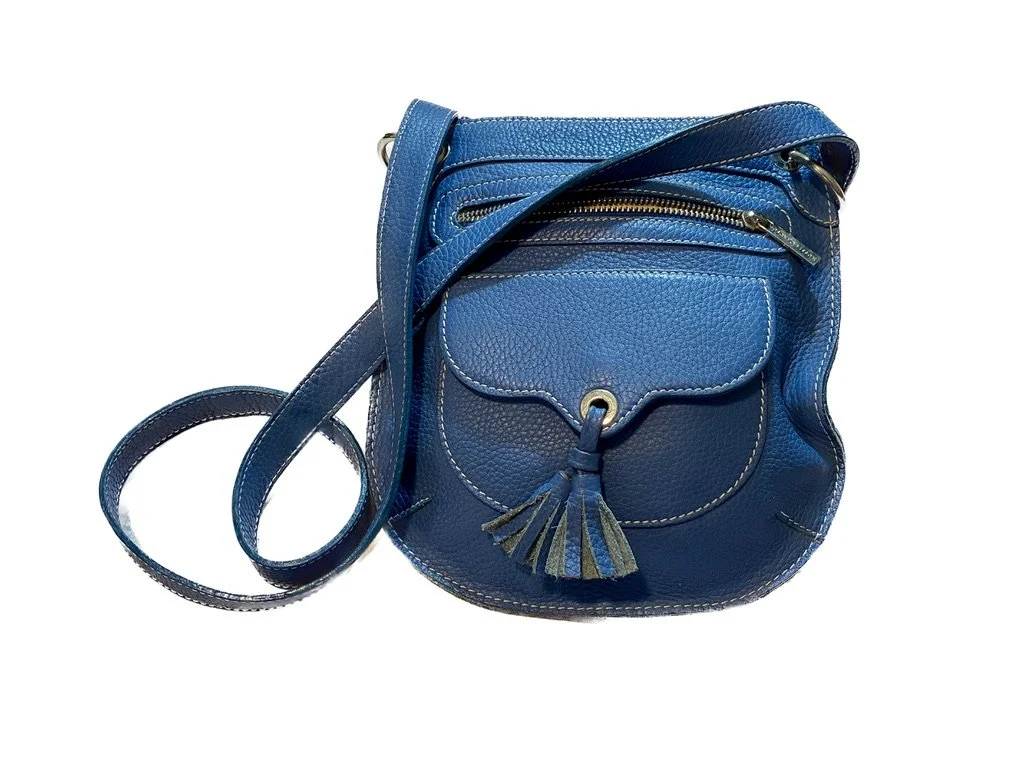 Front view of a Rossi & Caruso French blue