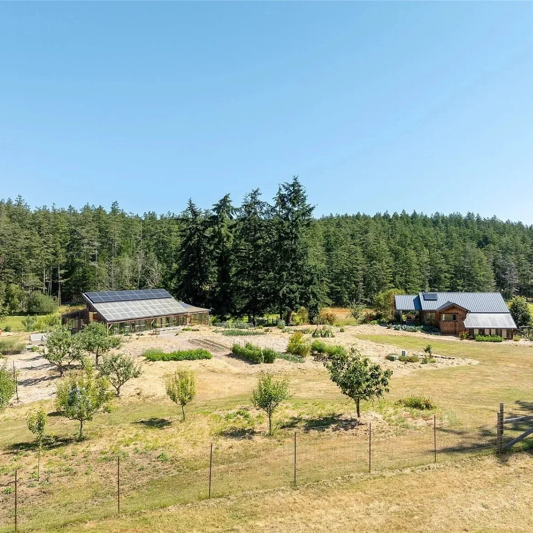 🌱 Lopez Island Farm Dream 🌞

40 acres of beauty &amp; function! This self-sustaining farm blends pasture, woods &amp; rocky outcrops with thoughtful regenerative systems: rainwater catchment, gray water recycling, grid-tied solar + solar hot water,