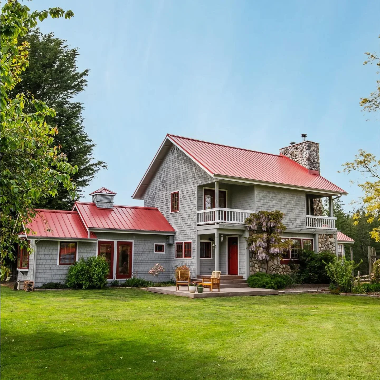 Amazing Farm Alert 🔔

Your dream farm awaits on Lopez Island in Washington&rsquo;s San Juan Islands&mdash;just a short ferry ride from Anacortes and within easy reach of Seattle. It&rsquo;s the kind of place that reminds us why the islands continue 