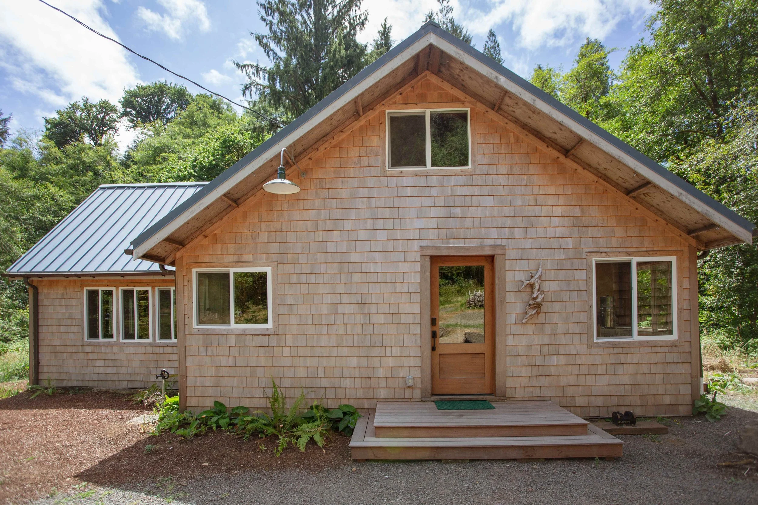 Sweet Root Hollow-farmhouse-front-porch.jpeg