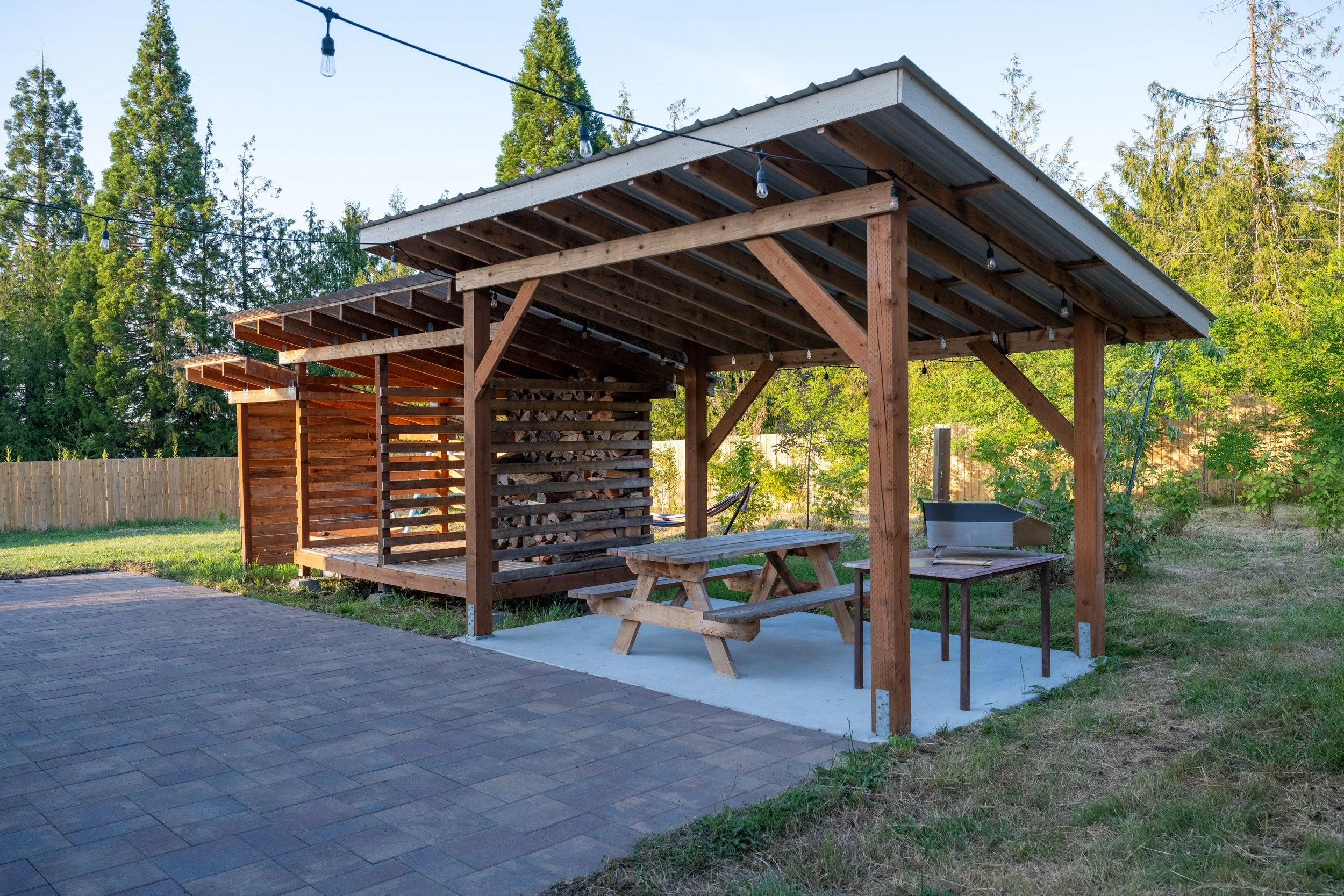 be-easy-farm-outdoor-dining-pavilion-sequim-wa.jpg