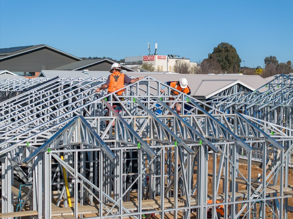 The Advantages of Steel Frames &amp; Roof Trusses for Commercial and Residential Projects: A Complete Guide