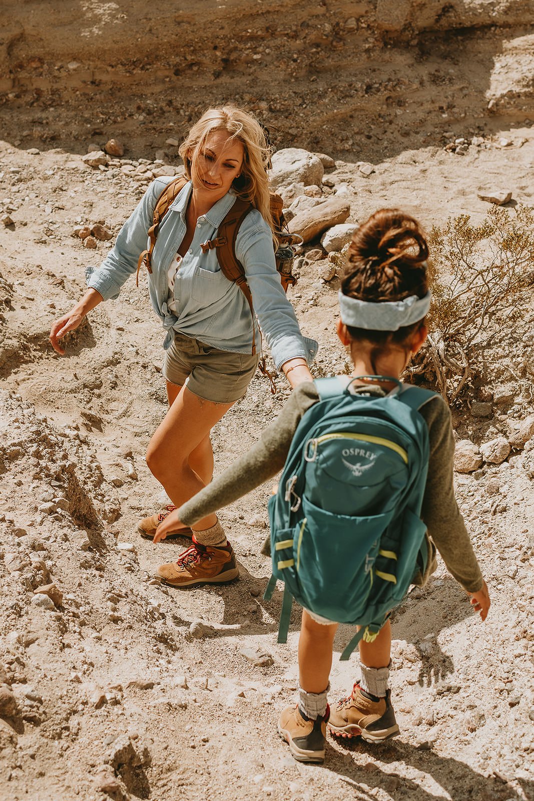 Slot-Canyon-Mommy-and-Me-Adventure-Session-SummitandSurPhotography-Adventure-Session-5.jpg