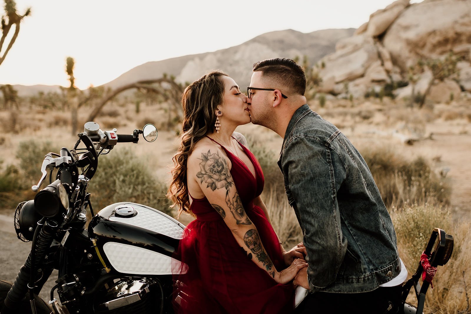 Joshua-Tree-Engagement-Session-Motorcycle-21_websize.jpg