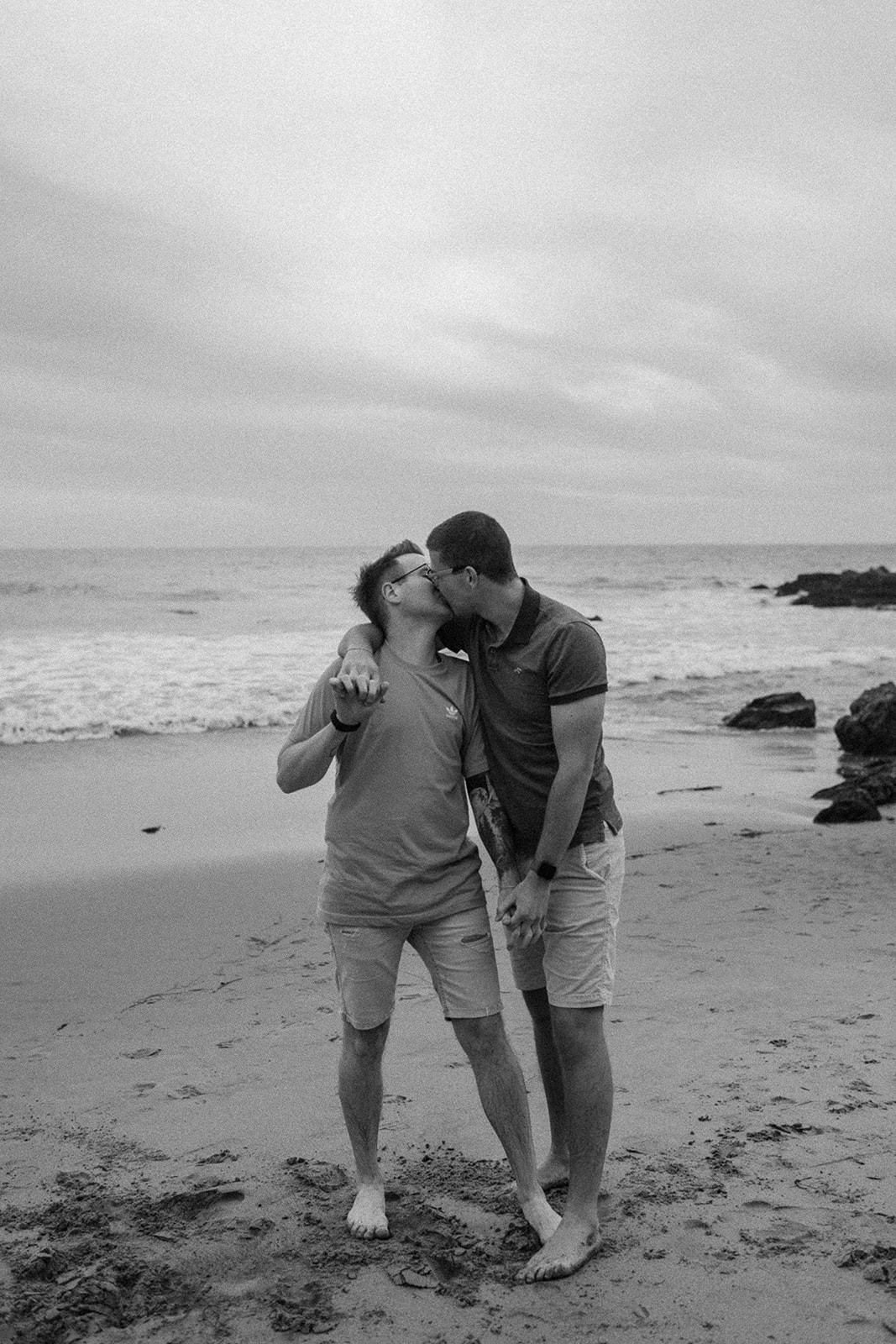 Malibu-Couples-Photographer-SummitandSurPhotography39.jpg