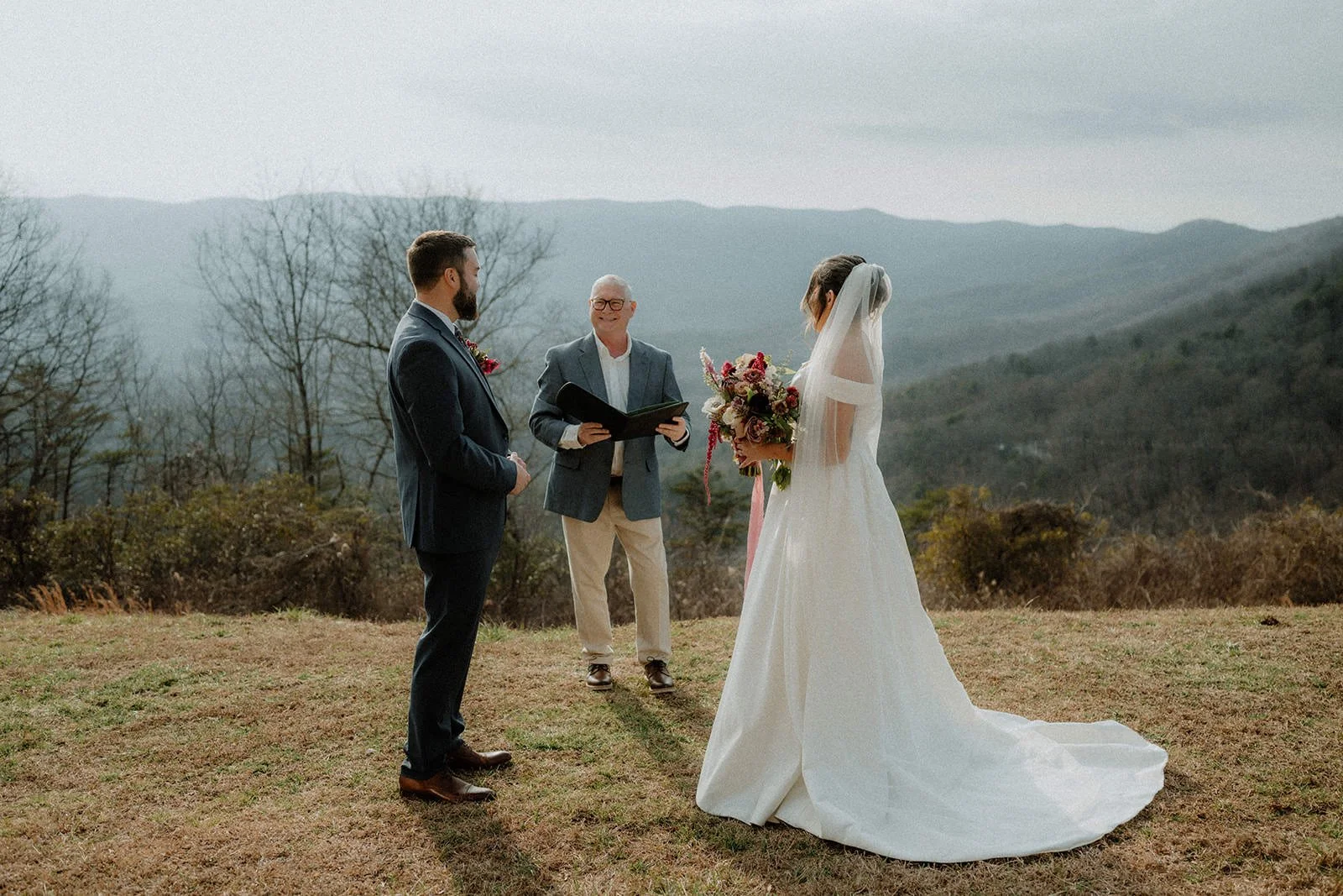 Georgia-Elopement-Location-Ideas-SummitandSurPhotography2.jpg