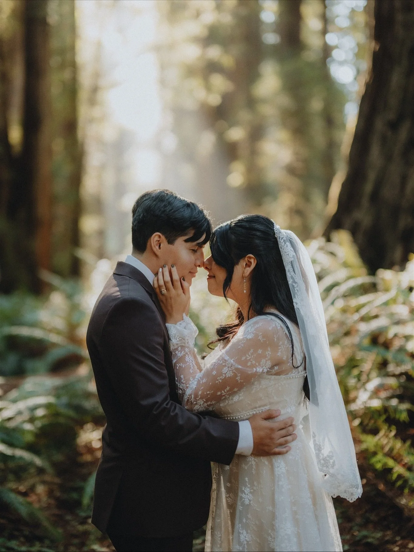 The best part about getting married in the redwoods? You don&rsquo;t have to choose between spending your big day in the forest or on the beach&hellip;you can have both!

Emily and Micah took full advantage of the park&rsquo;s unique landscape, spend