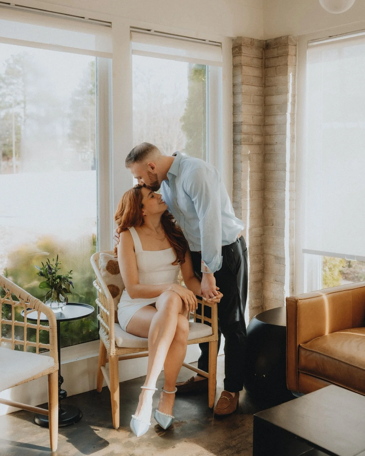 Sometimes a perfect engagement session is at your favorite national park, sometimes it&rsquo;s your home, or maybe even a beach you visit often. Or possibly your favorite coffee shop within the town you call home, like Anyi and Brian chose for their 