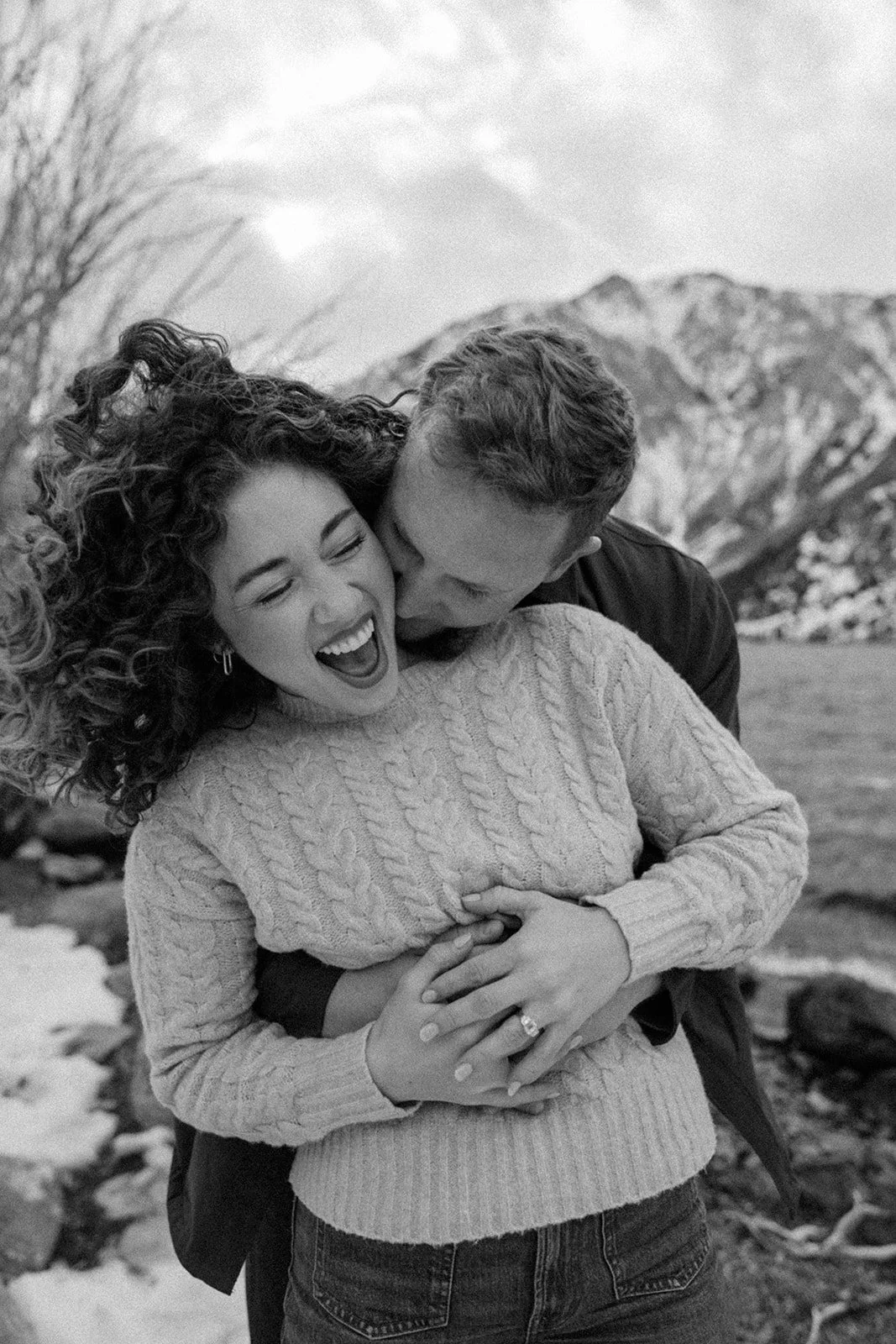 Winter-Engagement-Session-Convict-Lake-SummitandSurPhotography14.jpg
