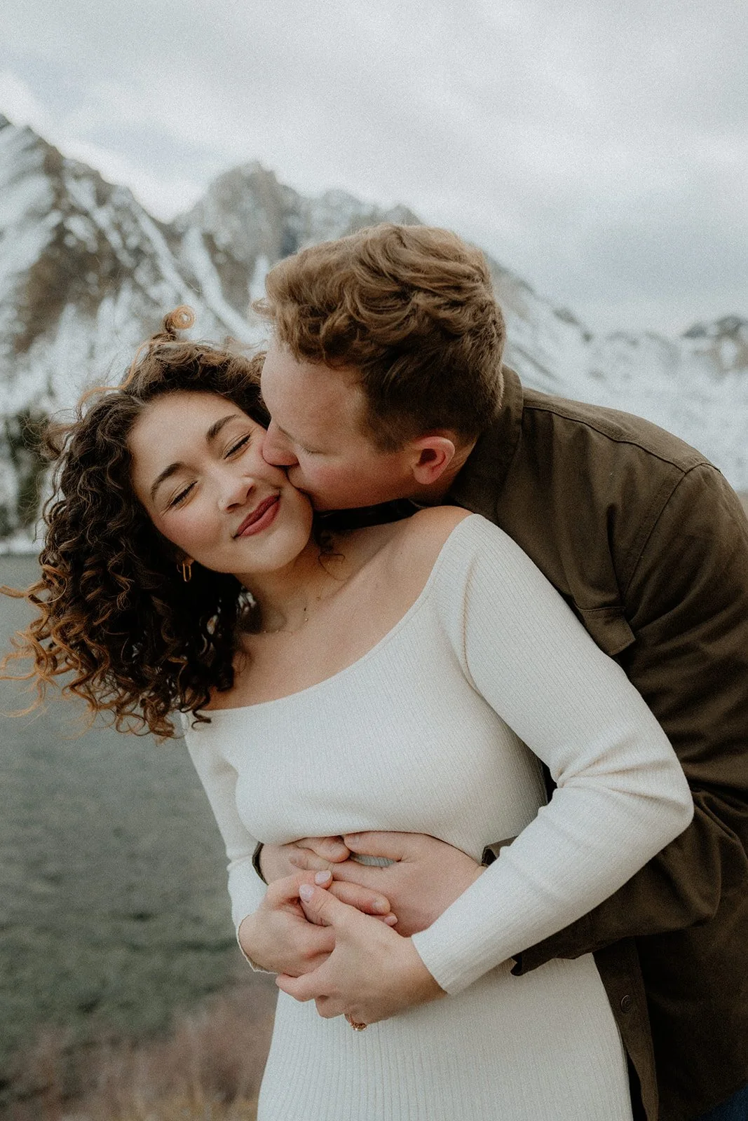 Winter-Engagement-Session-Convict-Lake-SummitandSurPhotography39.jpg