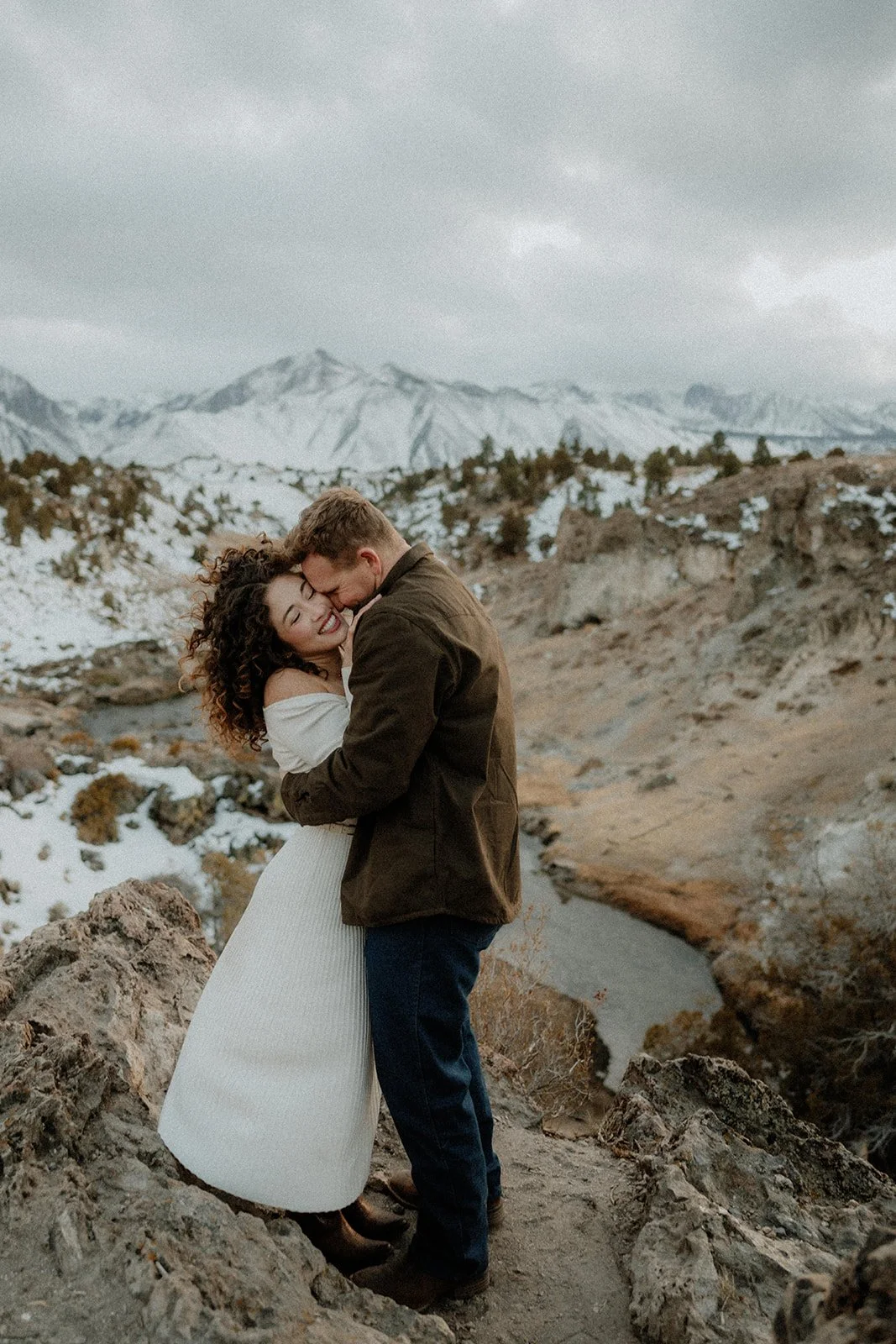Winter-Engagement-Session-Convict-Lake-SummitandSurPhotography52.jpg