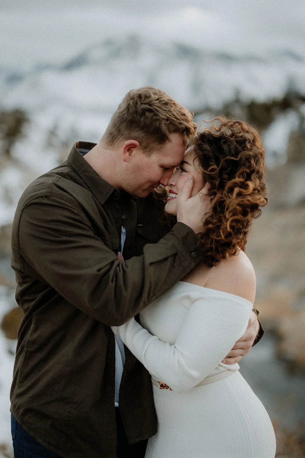 Winter-Engagement-Session-Convict-Lake-SummitandSurPhotography55.jpg