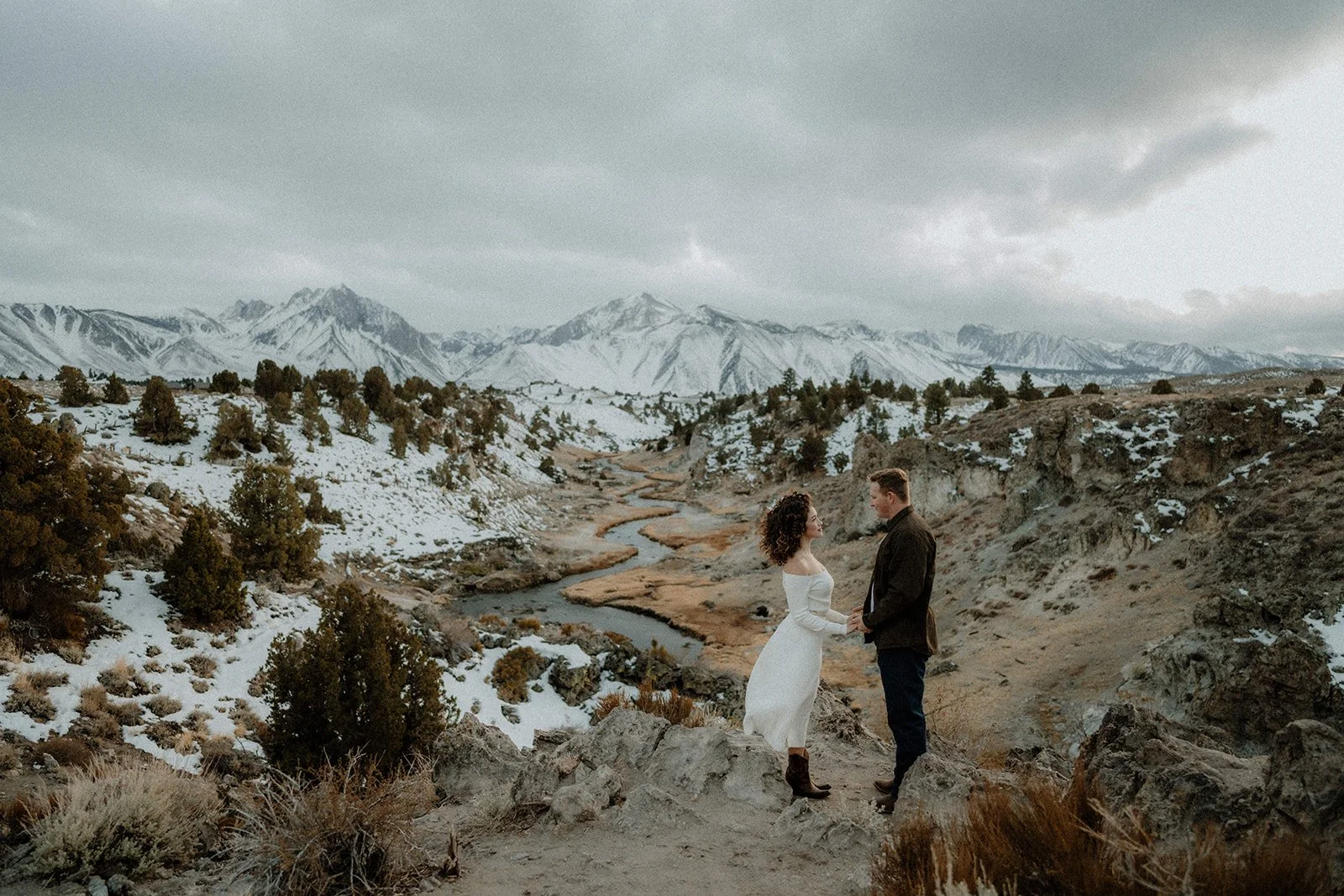 Winter-Engagement-Session-Convict-Lake-SummitandSurPhotography56.jpg
