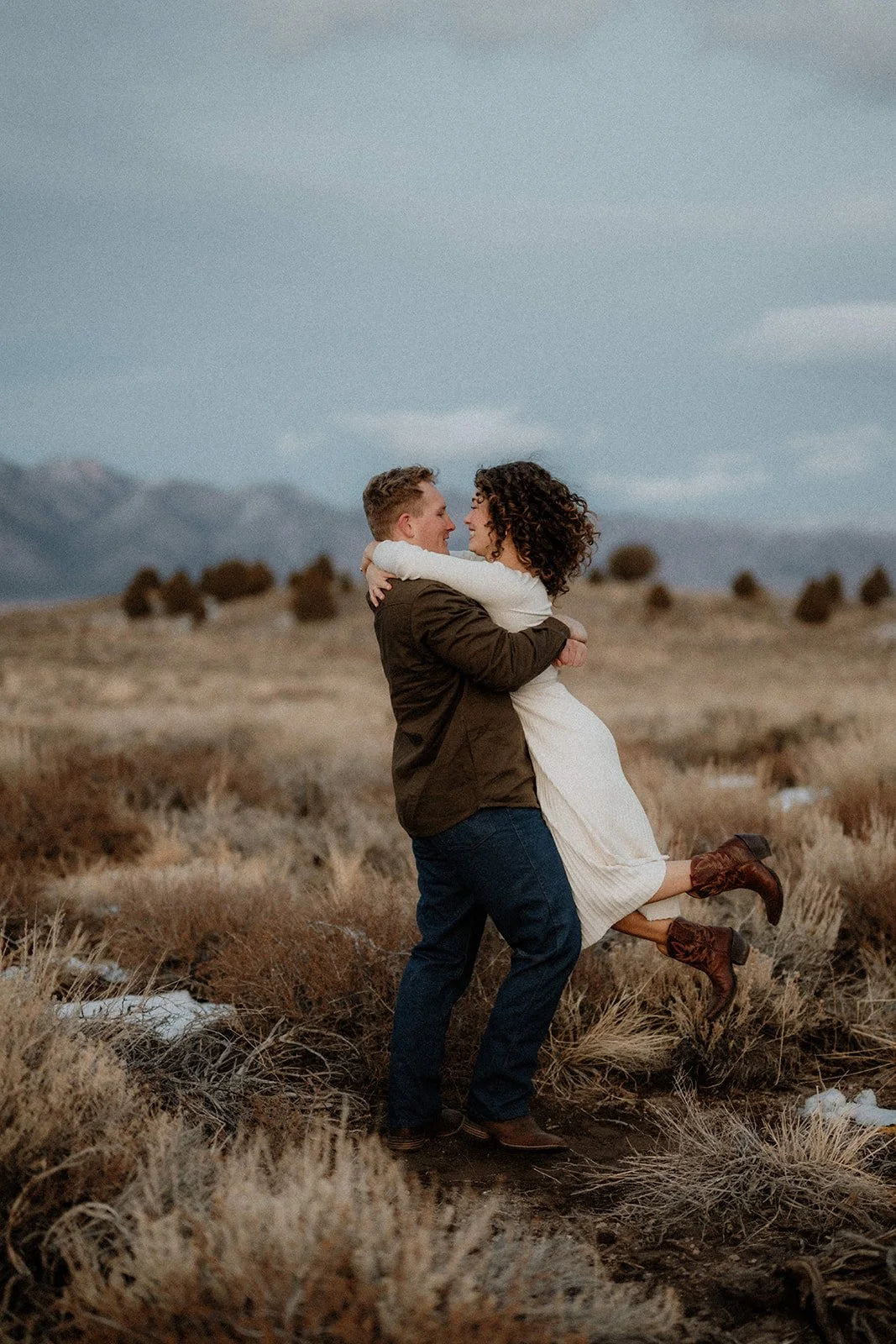 Winter-Engagement-Session-Convict-Lake-SummitandSurPhotography62.jpg