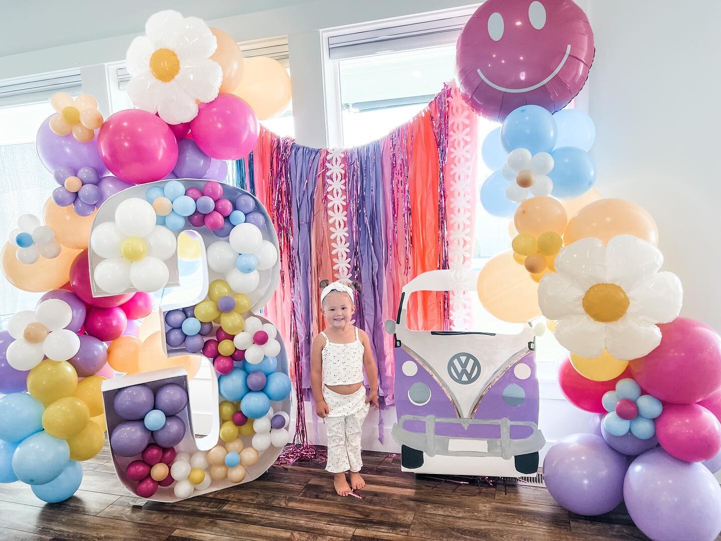 Have to go big when you&rsquo;re YOUNG, WILD, &amp; THREE! So easy to celebrate Stella girl. 

Also agree with @tuhsimms that birthdays are meant to be CELEBRATED!! 🤍💜🪩🌼