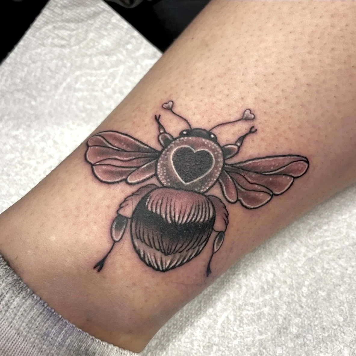 Lovebug. 

Black and Grey Bee by Sydney. She'd like to tattoo your favorite critter on YOU! 

Don't be afraid! 

Send your requests to the best entomological tattooer in town!
@sydney_mason_ 

#edmonton #yeg #yegtattoo #bee #yeglife #yegwave