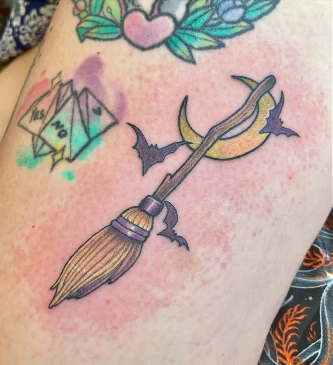 Quidditch.

@sydney_mason_ 

#urge2 #yeg #yegtattoo #edmonton