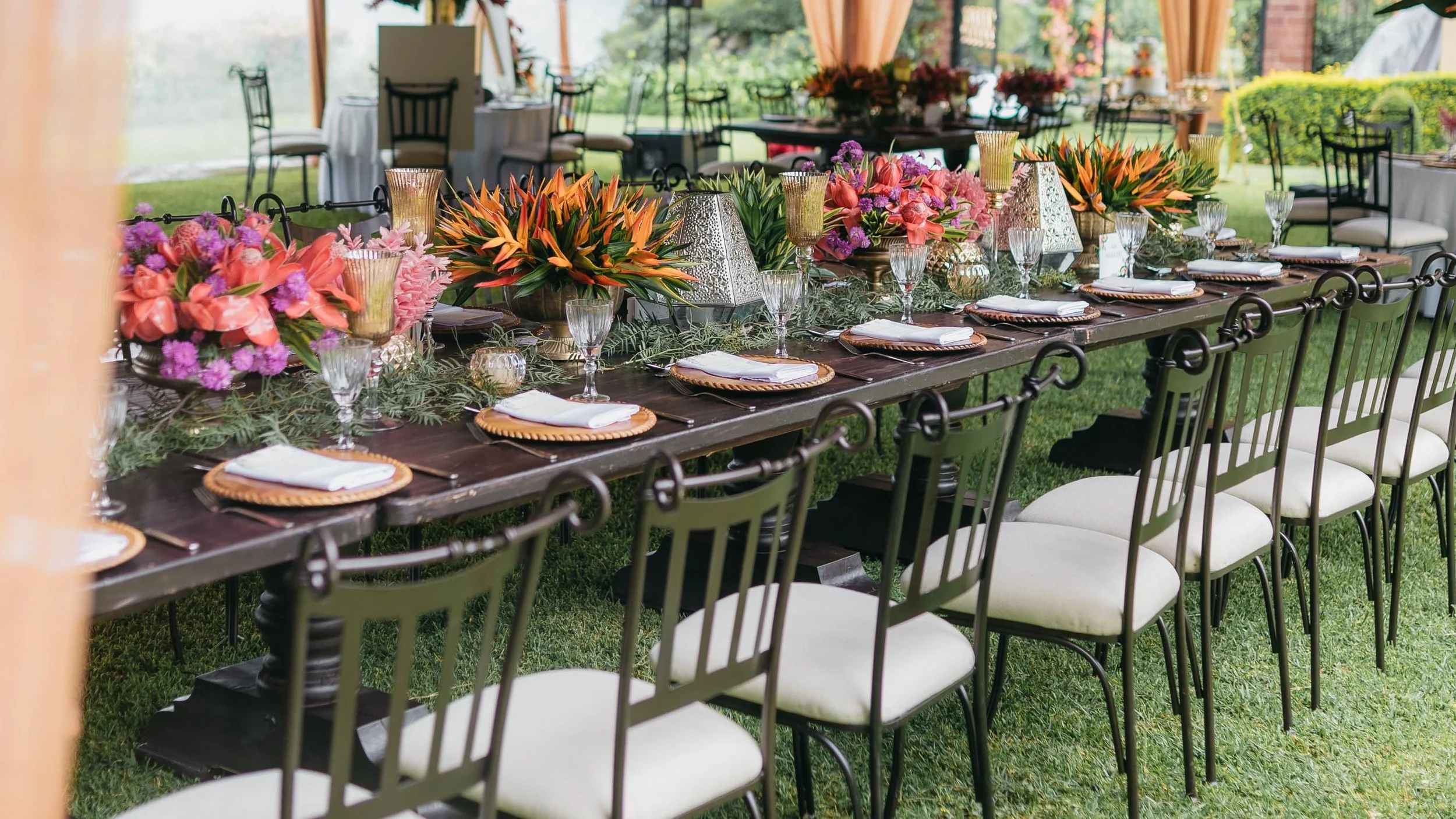 How to sit your guest: Wedding day edition