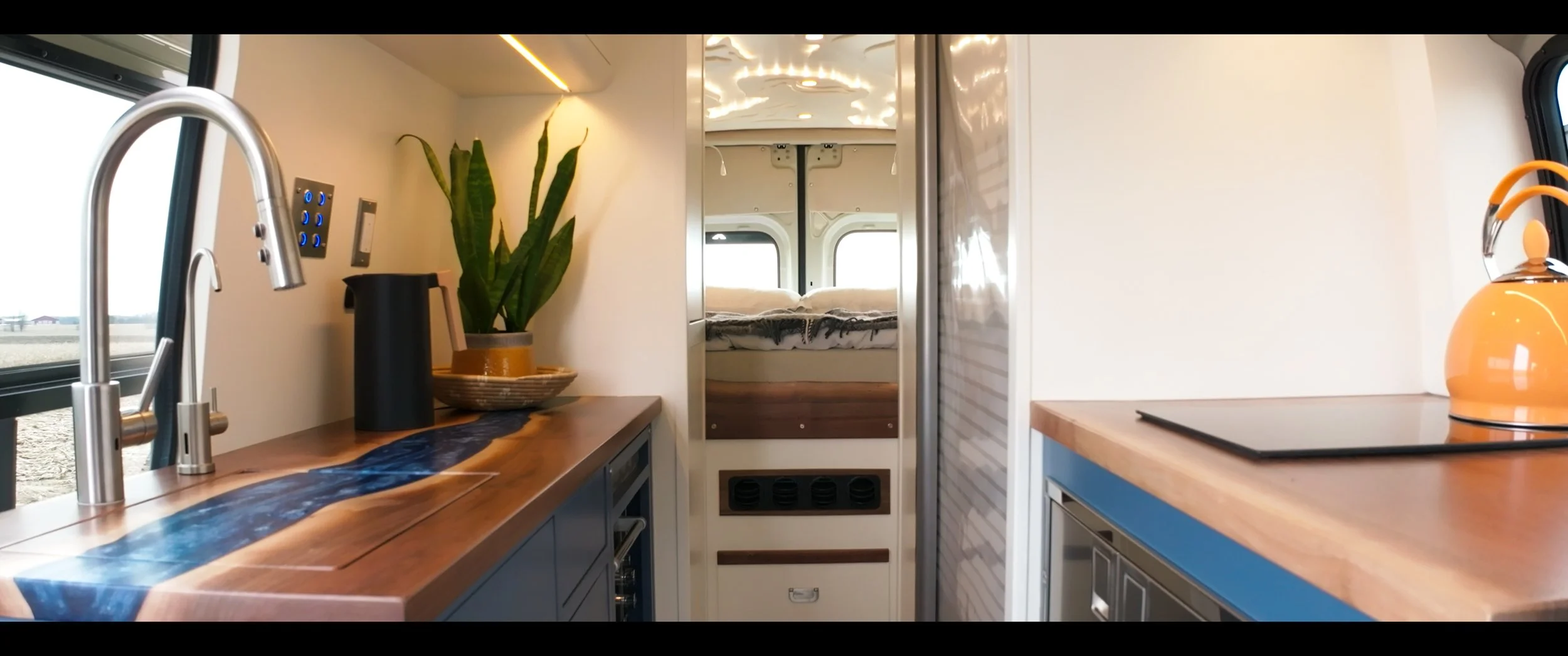 Still 2026-04-15 195028_5.9.1.jpg