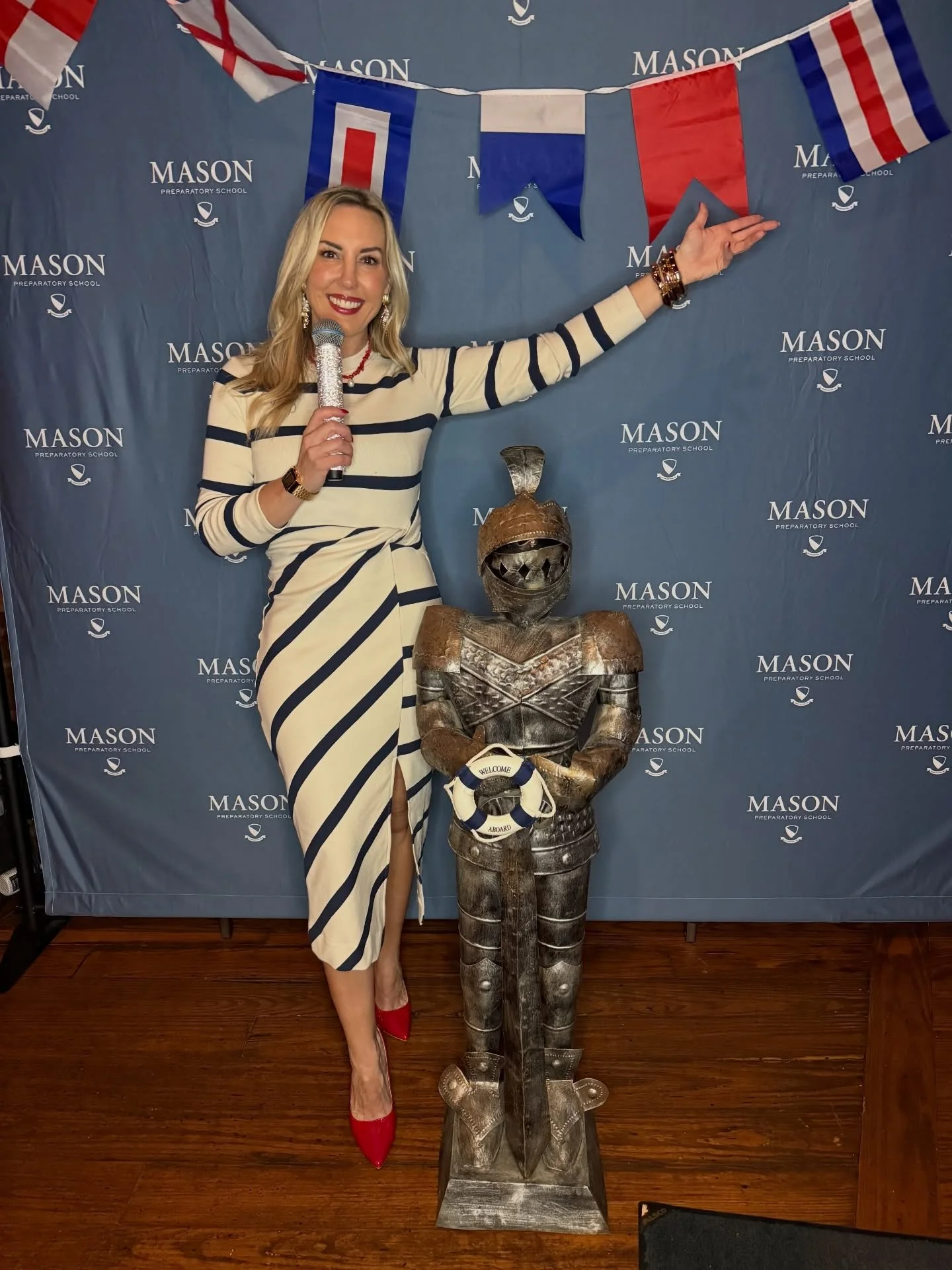 Congrats @masonprep on a great night of fundraising! 

From selling premier parking spots to principal for a day, we had so much fun! 

Go Knights! 
📸 @seastararts 

@teresalzito 

#fundraiser #auctioneer #charity #auction charlestons