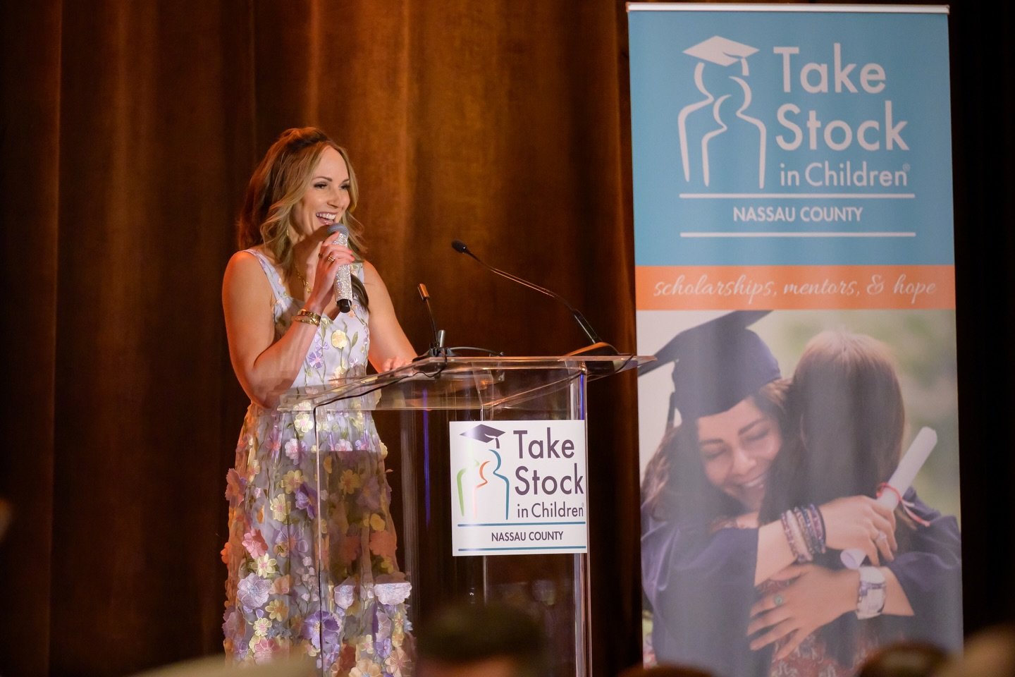 5 things nonprofits think raise more money (but don&rsquo;t):

❌ More auction items
❌ Fancier venue
❌ Celebrity guest
❌ Longer program
❌ Bigger crowd

What actually moves the number:

✅ A tighter program
✅ One emotionally precise mission moment
✅ A f