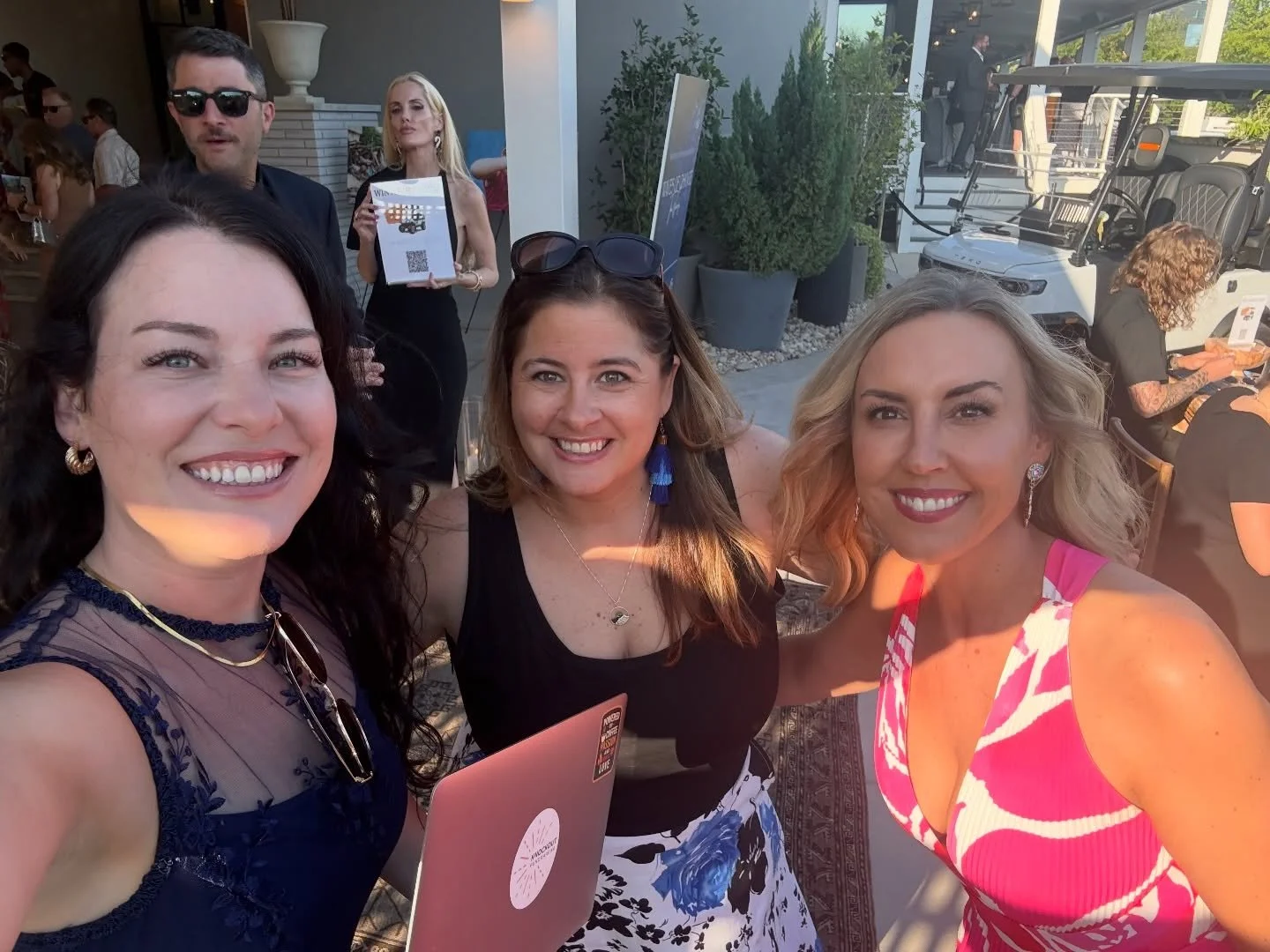 What a fun night with @herfuturecoalition at @thewaverlychs 

Her Future Coalition is dedicated to breaking the cycle of poverty and gender-based violence by providing survivors and high-risk girls with long-term, comprehensive care.

@teresalzito @k