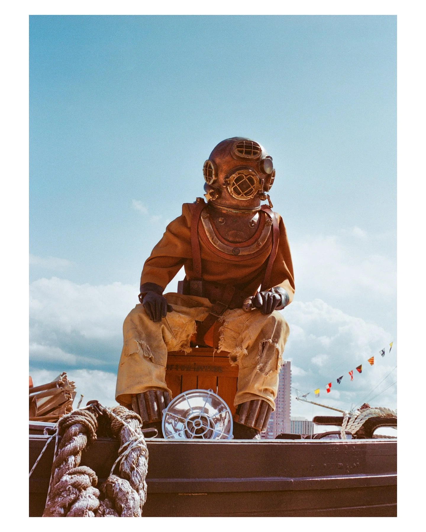 Harbors and Hot days.

From Norfolk&rsquo;s Harborfest. Do y&rsquo;all think any of these would work as a print?

#visitnorfolkva #mamiya645 #lomographycolornegative800