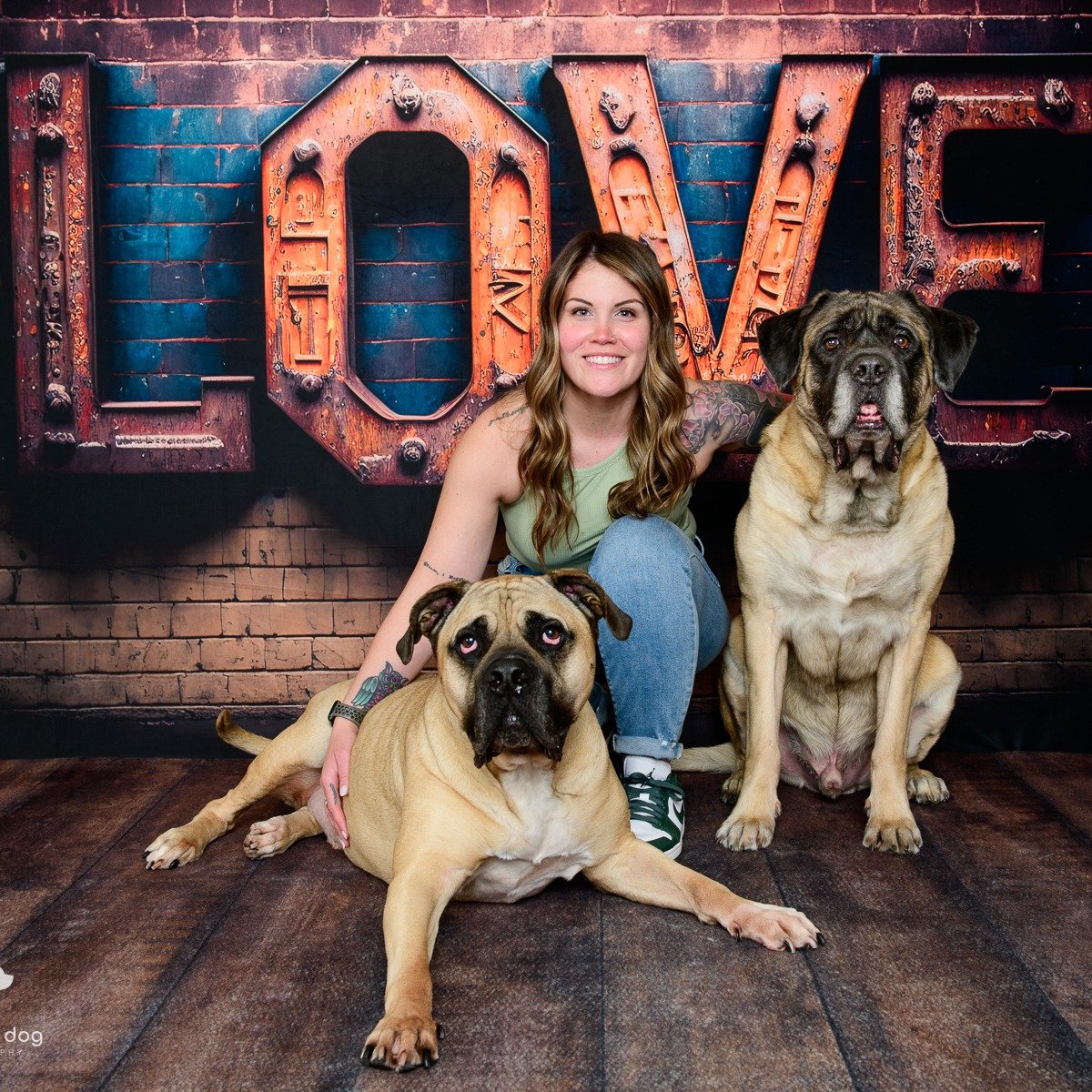 To all the doggo mamas and kitty mamas and feathery mamas and scale'y mamas and fur mamas...and human mamas...and any other mamas out there...
HAPPY 🥳 MOTHER&quot;S 💝 DAY 🤩
.
.
.
.
.
#slobberydogphotography #petphotography #dogsofallentown #dogsof
