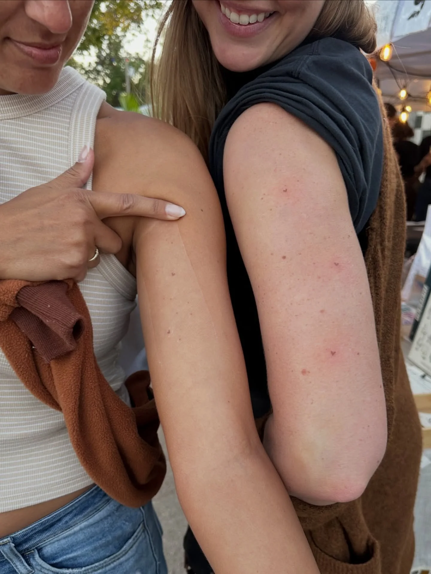 Let your next tattoo be written in the stars, literally. Our resident Permanent Makeup Artist @browjoon has these celestial cuties available to book now! 

#constellationtattoo #freckletattoo #hearttattoos #austintattooartist #austintattooshop