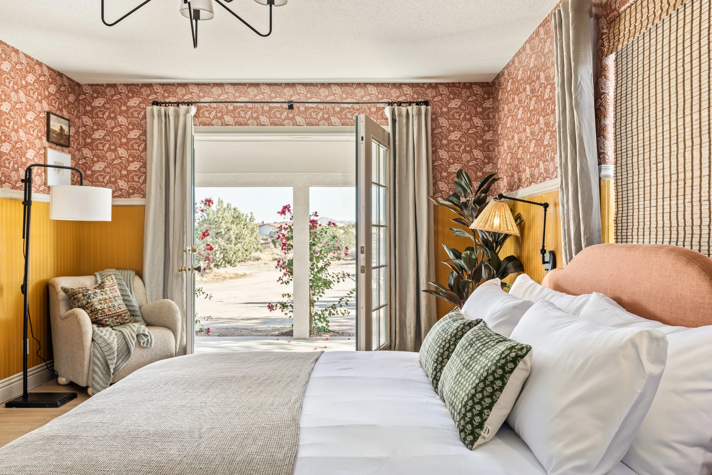 46-StaysYouLike_Bijou_57170_Rd_Yucca_Valley_CA.jpg