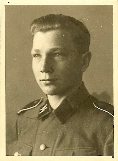scan0004a.jpg