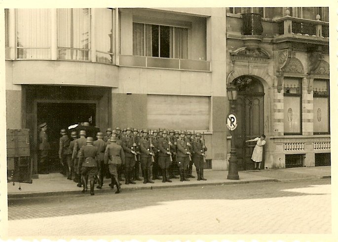 scan0022g.jpg