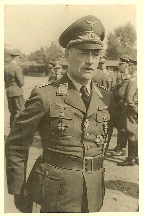 scan0004c.jpg